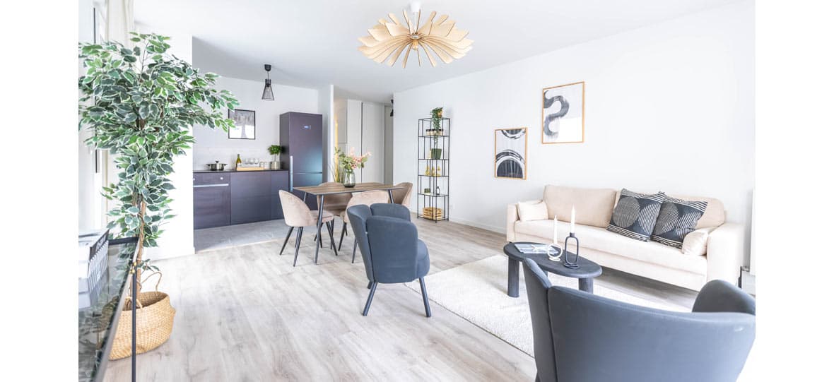 Rennes — Située dans un environnement recherché, cette résidence neuve propose des appartements spacieux, all...