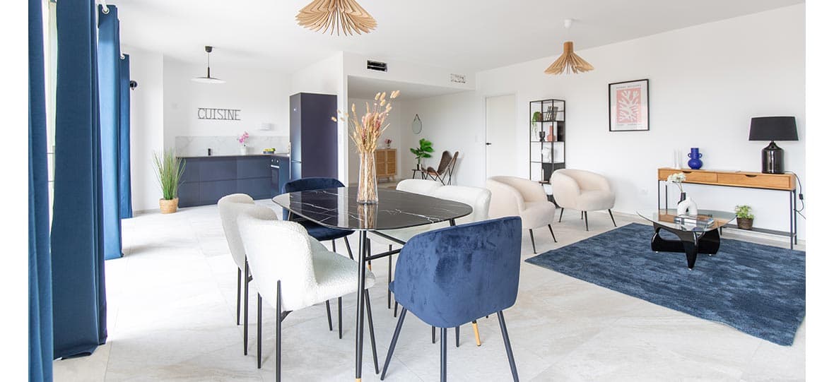 Olivet — Cette résidence contemporaine propose un ensemble de 32 appartements allant du studio au six pièces,...