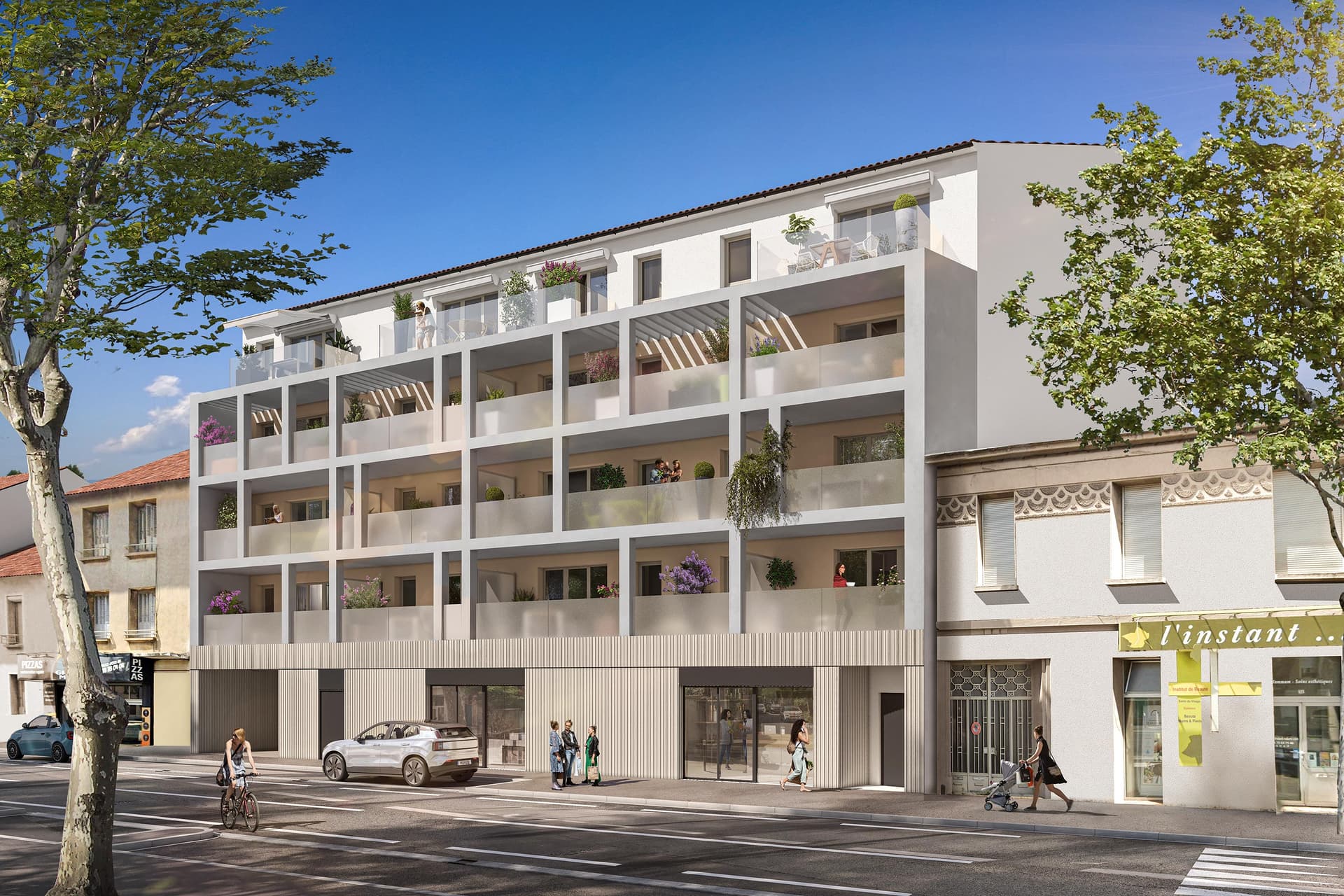 Valence — Située au cœur de la vallée du Rhône, Valence séduit par son atmosphère conviviale et son équilibre ...