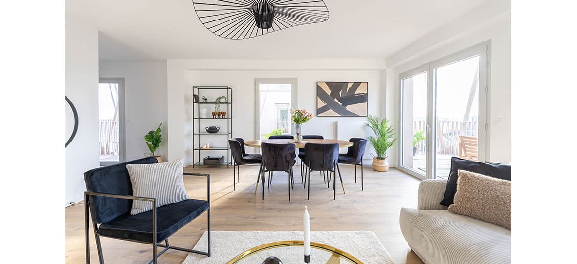 Bordeaux — Ce nouveau programme immobilier propose des appartements spacieux du T5, offrant des surfaces génére...