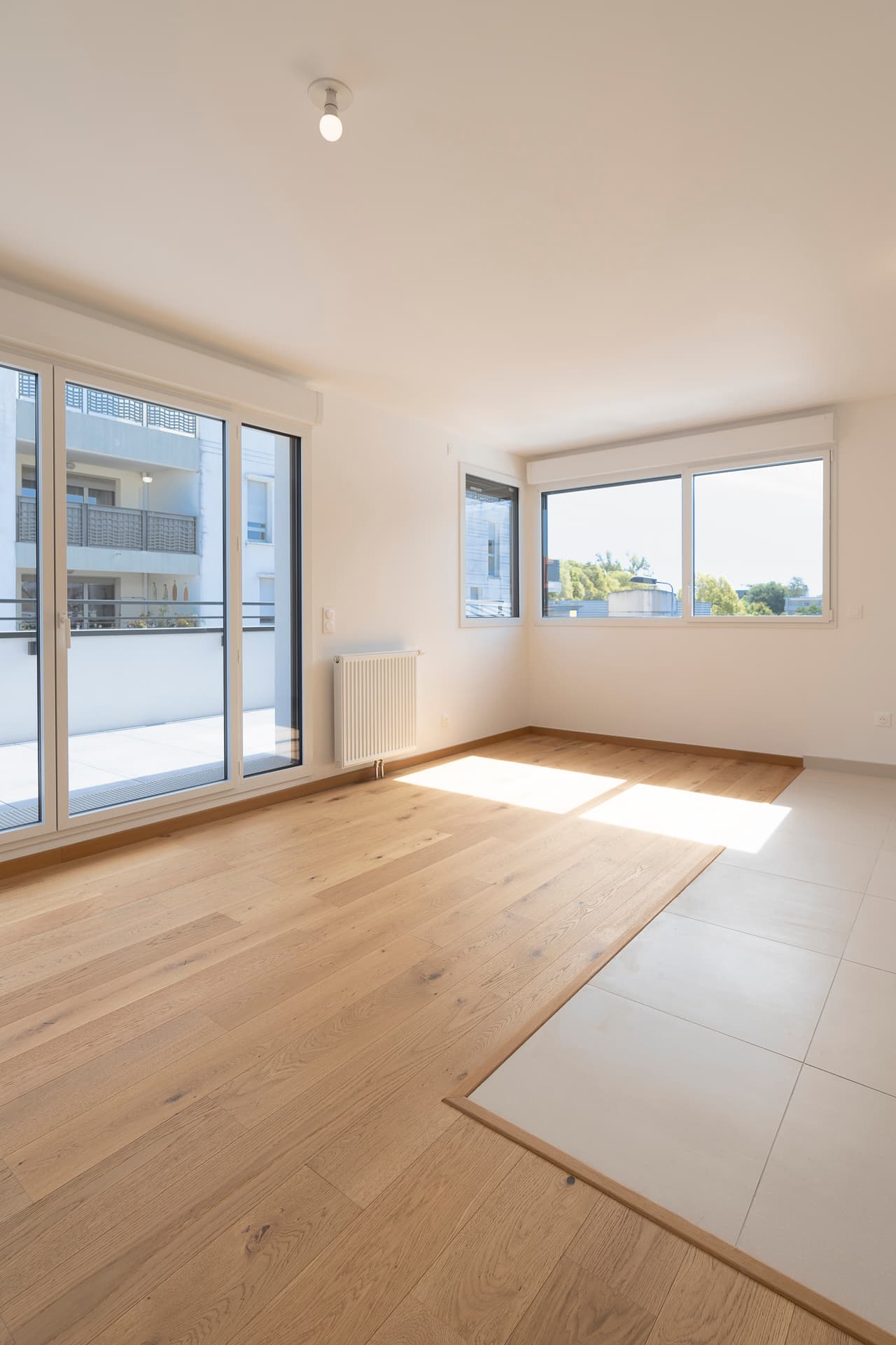 Bordeaux — Situé dans le quartier prisé des Chartrons à Bordeaux, ce programme propose des places de stationnem... - photo 4