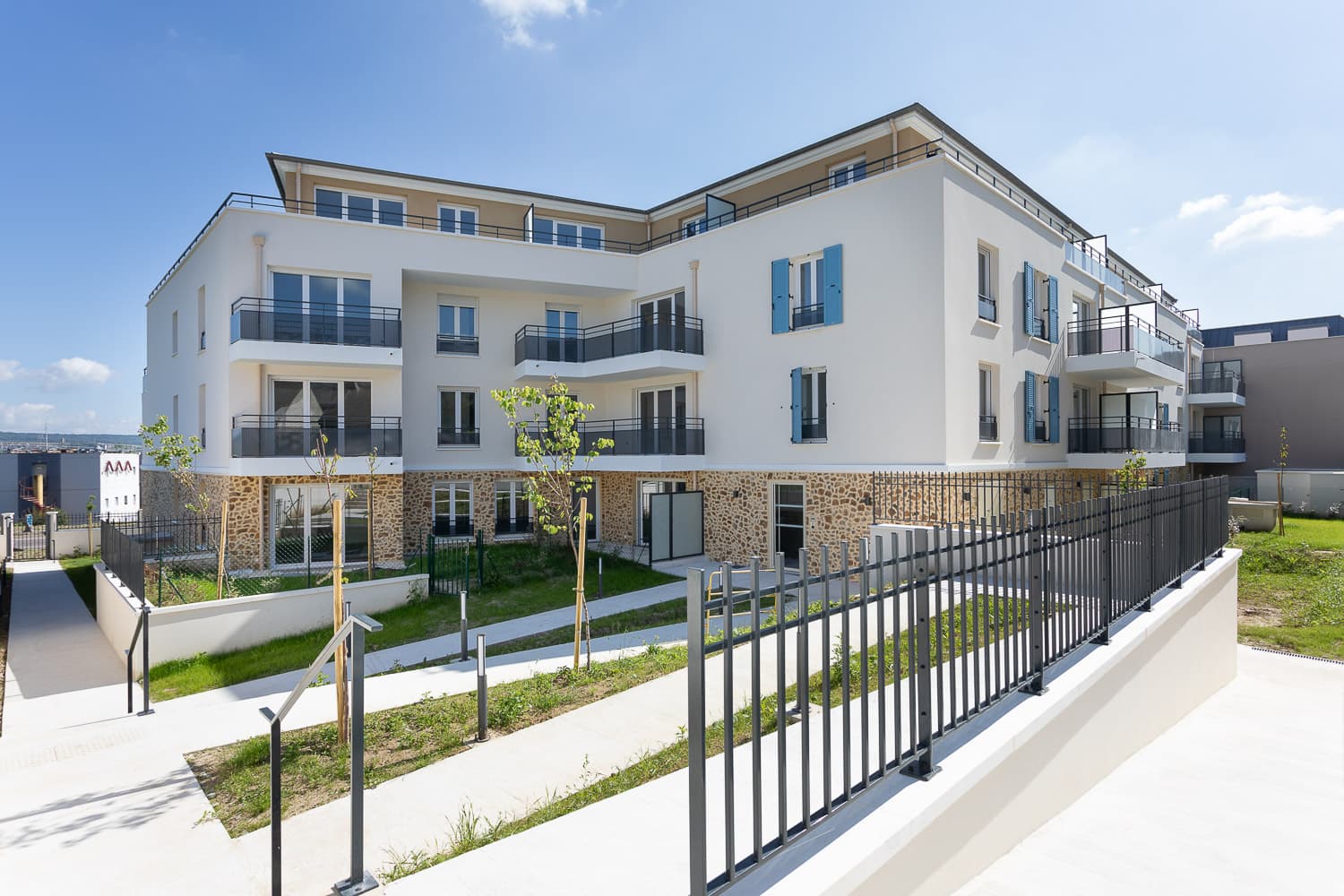 Épône — Idéalement située au cœur d’Épône, cette résidence bénéficie d’un emplacement privilégié à proximité...