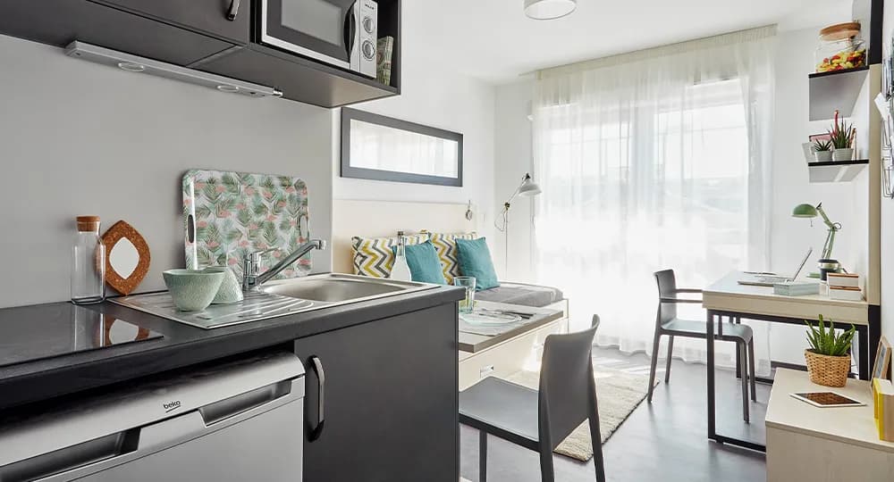 Cenon — Située dans une métropole reconnue pour son dynamisme universitaire, cette résidence étudiante s’int... - photo 9