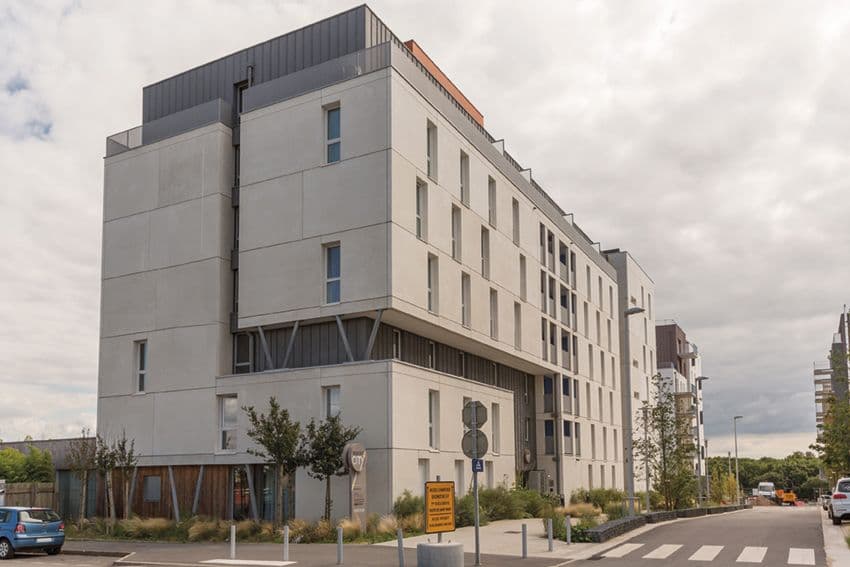 Saint Nazaire — À proximité immédiate du centre de Saint-Nazaire, cette résidence accueille ses résidents dans des a... - photo 3