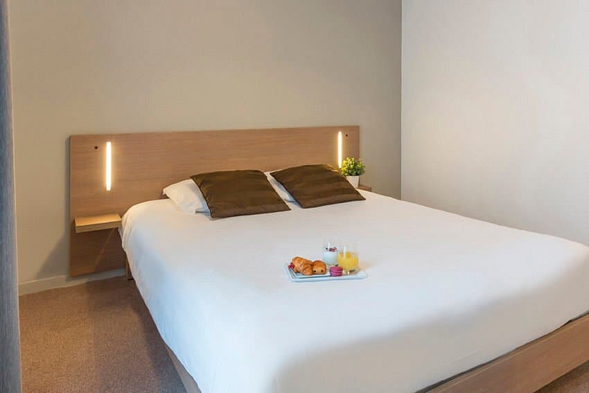 Saint Nazaire — À proximité immédiate du centre de Saint-Nazaire, cette résidence accueille ses résidents dans des a... - photo 7