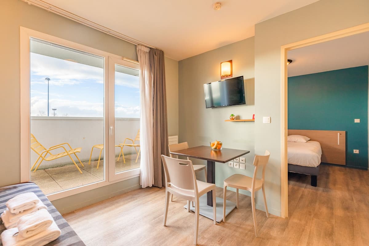 la Roche sur Yon — Au cœur de la Roche-sur-Yon, cette résidence contemporaine propose une sélection d'appartements, du ... - photo 5