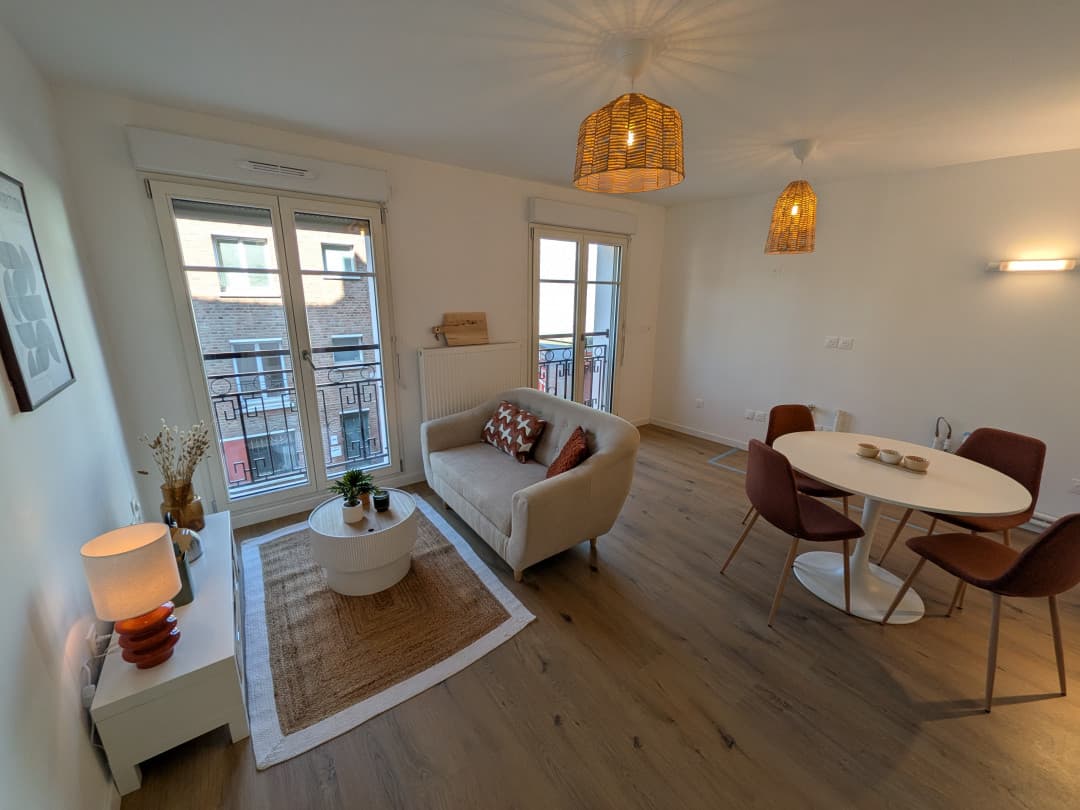 Arras — Situé au cœur du centre-ville d’Arras, cet appartement de trois pièces offre une superficie de 67,8 ... - photo 2