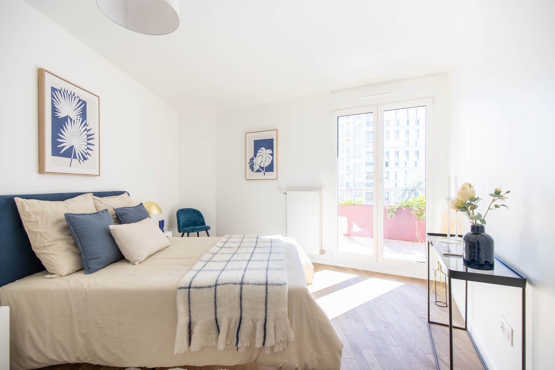 Paris — Située au cœur du 13ème arrondissement de Paris, cette résidence propose les derniers appartements d... - photo 3