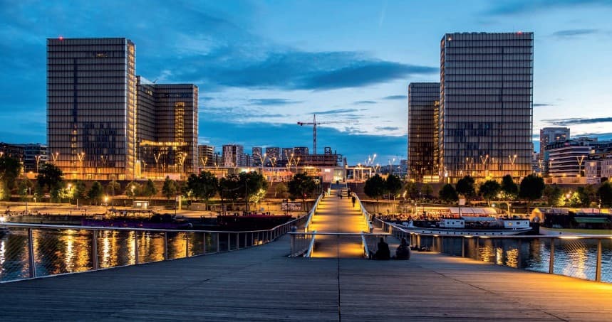 Paris — Située au cœur du 13ème arrondissement de Paris, cette résidence propose les derniers appartements d... - photo 4
