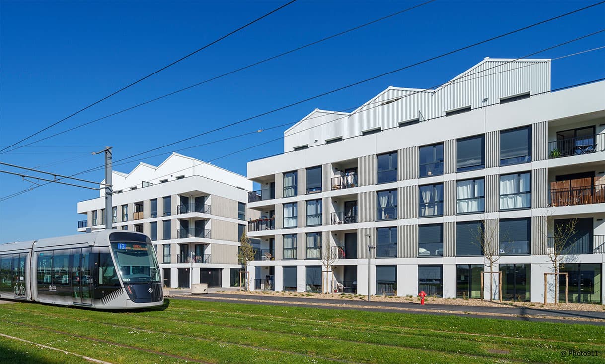 Fleury-sur-Orne — Située aux abords immédiats de Caen, à seulement quelques minutes du boulevard périphérique et du ce... - photo 3