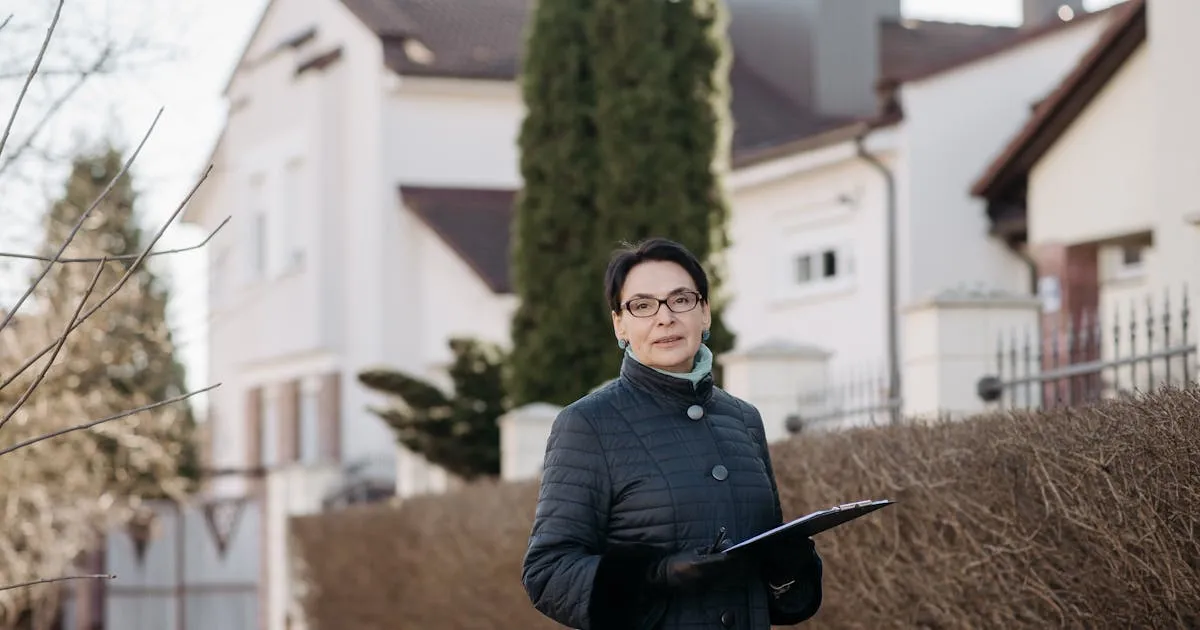Chantier immobilier neuf en retard avec grue à l'arrêt -- les droits de l'acheteur en VEFA face au retard de livraison