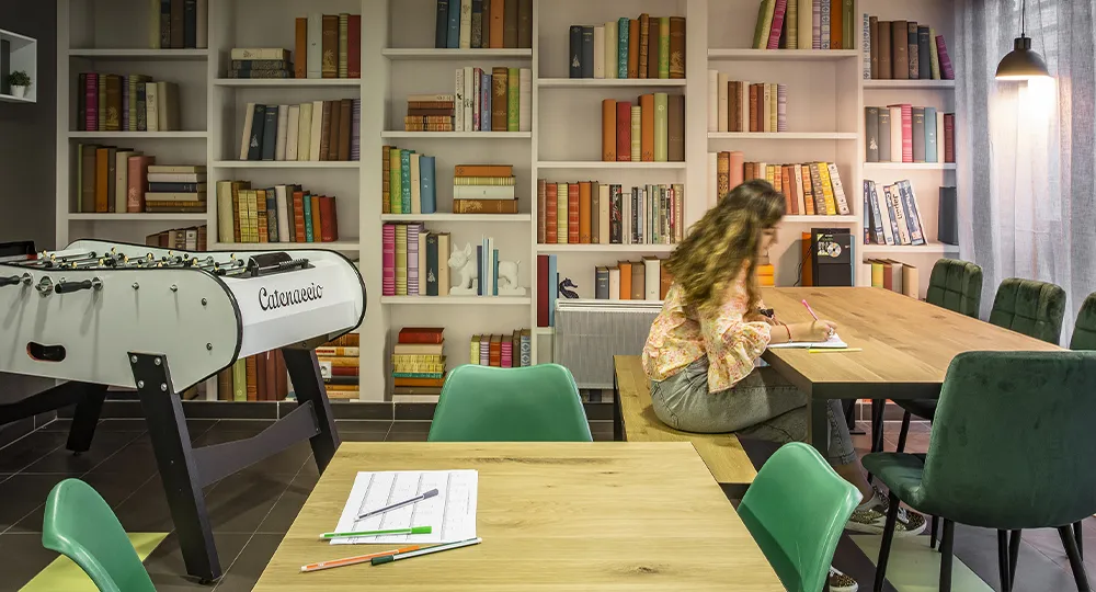 Lyon — Située dans un environnement urbain dynamique, cette résidence neuve propose des appartements conçus... - photo 11